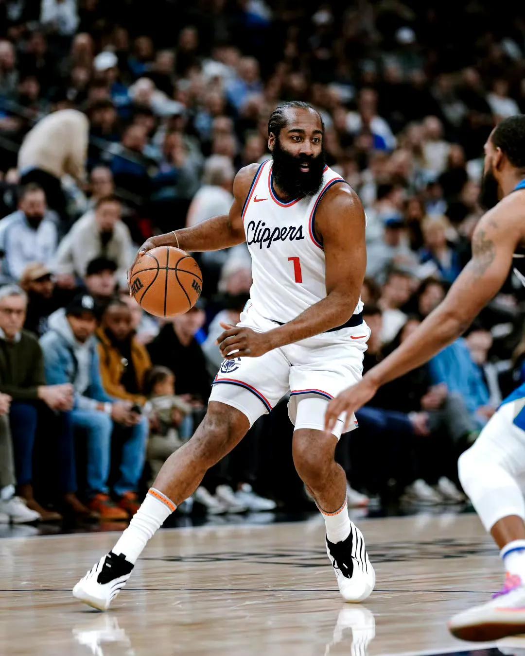 九游-包含洛杉矶快船关键时刻再遭质疑，志在NBA常规赛名次提升，震撼外界，医务组通报恢复的词条-九游