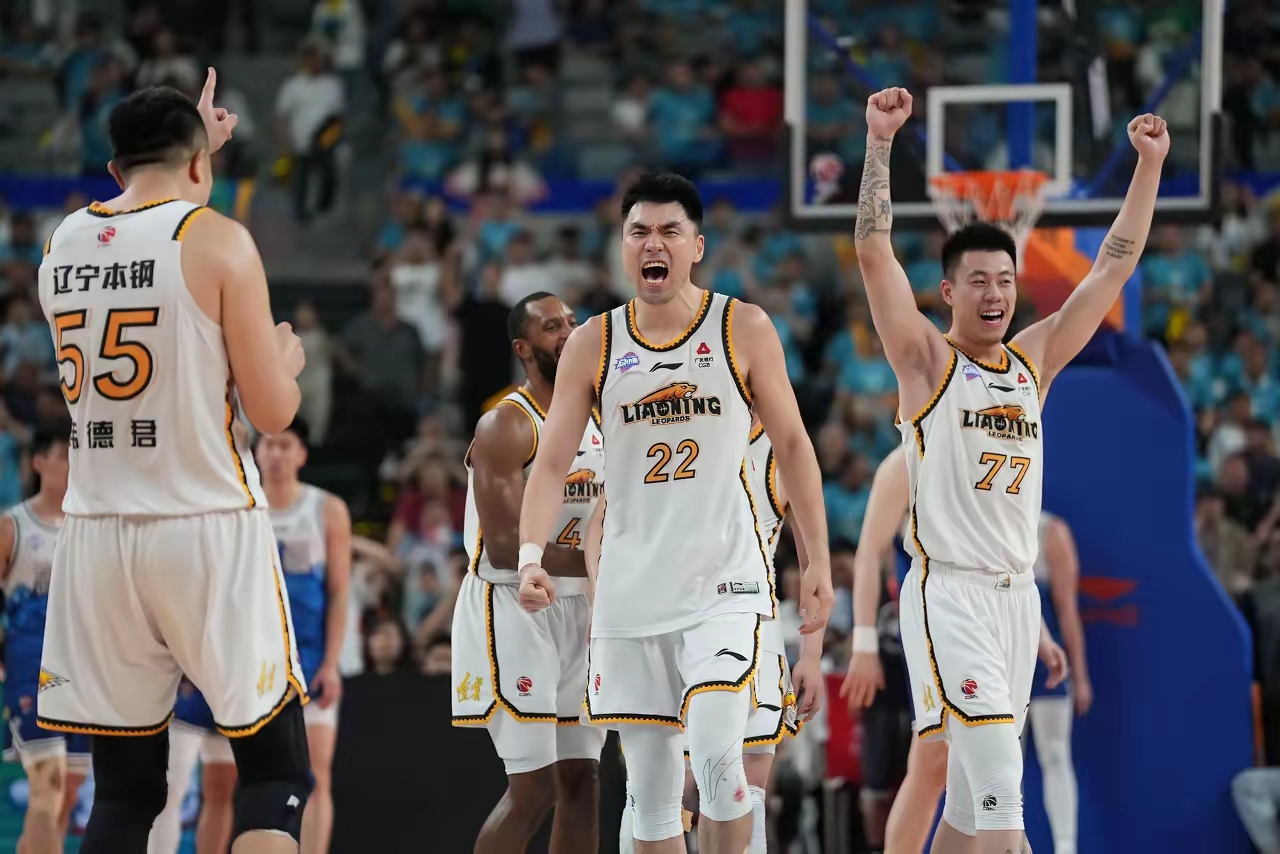 9games-刚刚!广东宏远赛前远射贴柱赛前曼城备战CBA常规赛,冲刺阶段里昂调整名单以备欧篮联的简单介绍-9games